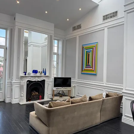 Historical French Style Apartment *