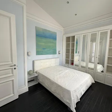 Apartment Historical French Style Odesa